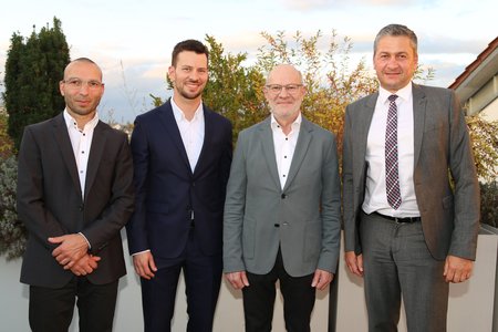 Von links nach rechts: Dr. Eike Mrosek, Dr. Alexander Graf, Chefarzt Dr. Bruno Schweigert und Ortenau Klinikum-Geschäftsführer Christian Keller
