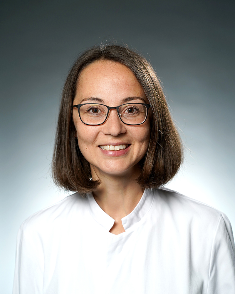 Portrait: Dr. Irina Spehl - Fachärztin für Strahlentherapie