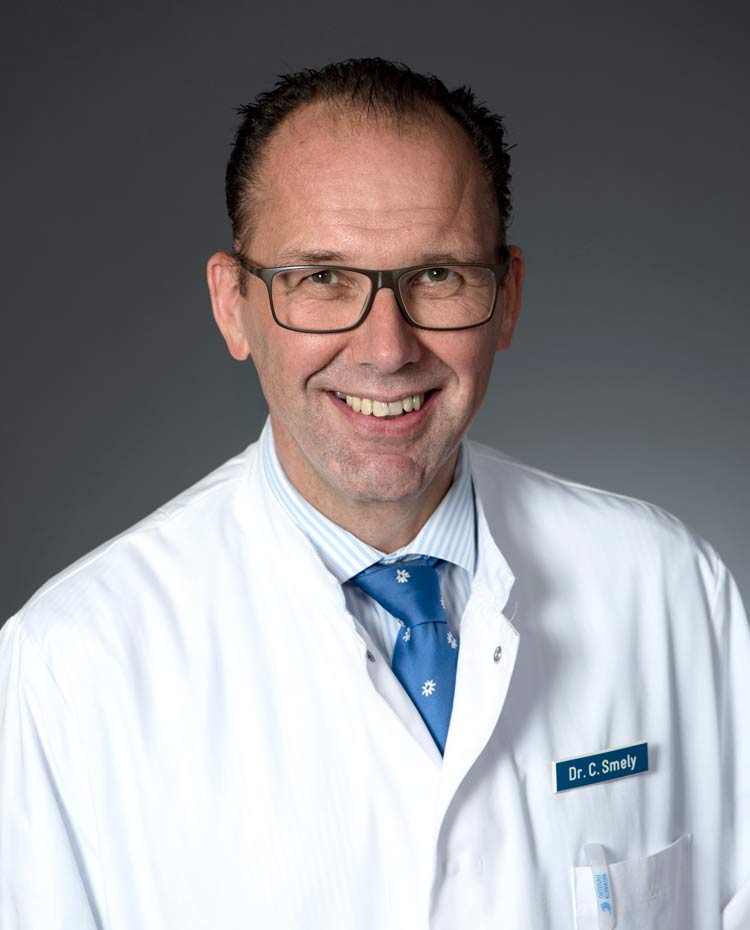Portrait: Dr. Christian Smely - Facharzt für Neurochirurgie, Sektionsleiter Neurochirurgie
