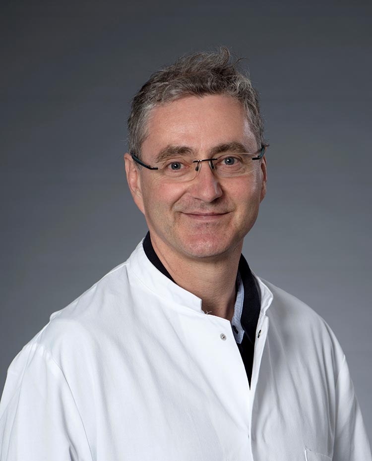 Portrait: Dr. Eckehard Mündlein - Facharzt für Innere Medizin Schwerpunkt Nephrologie