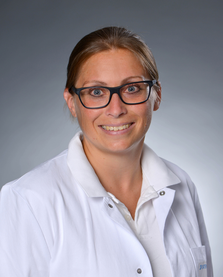 Portrait: Dr. Isabelle Müller - Fachärztin für Orthopädie und Unfallchirurgie