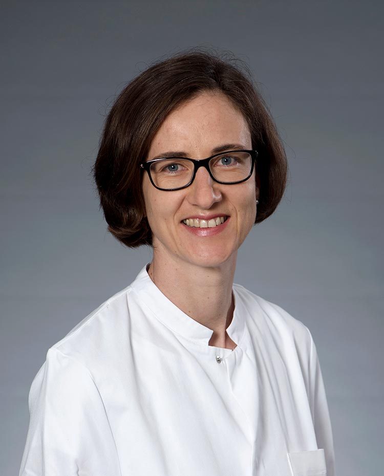 Abbildung: Dr. Karin Bruder Fachärztin für Frauenheilkunde und Geburtshilfe