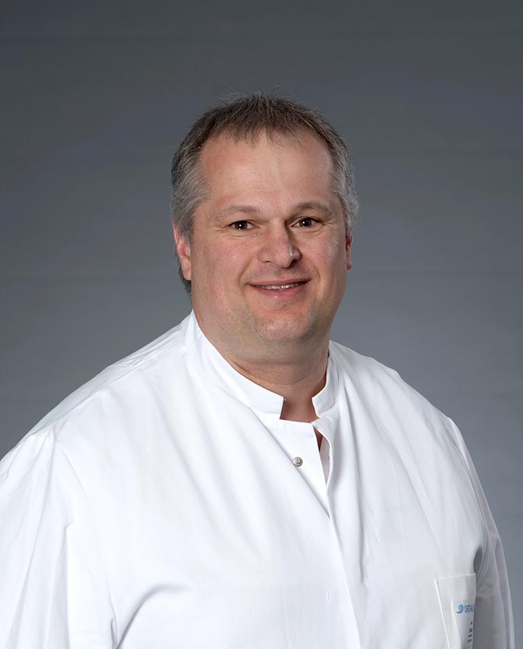 Portrait: Dr. Mathias Hofstetter - Leitender Oberarzt, Facharzt für Innere Medizin, Schwerpunkt Gastroenterologie