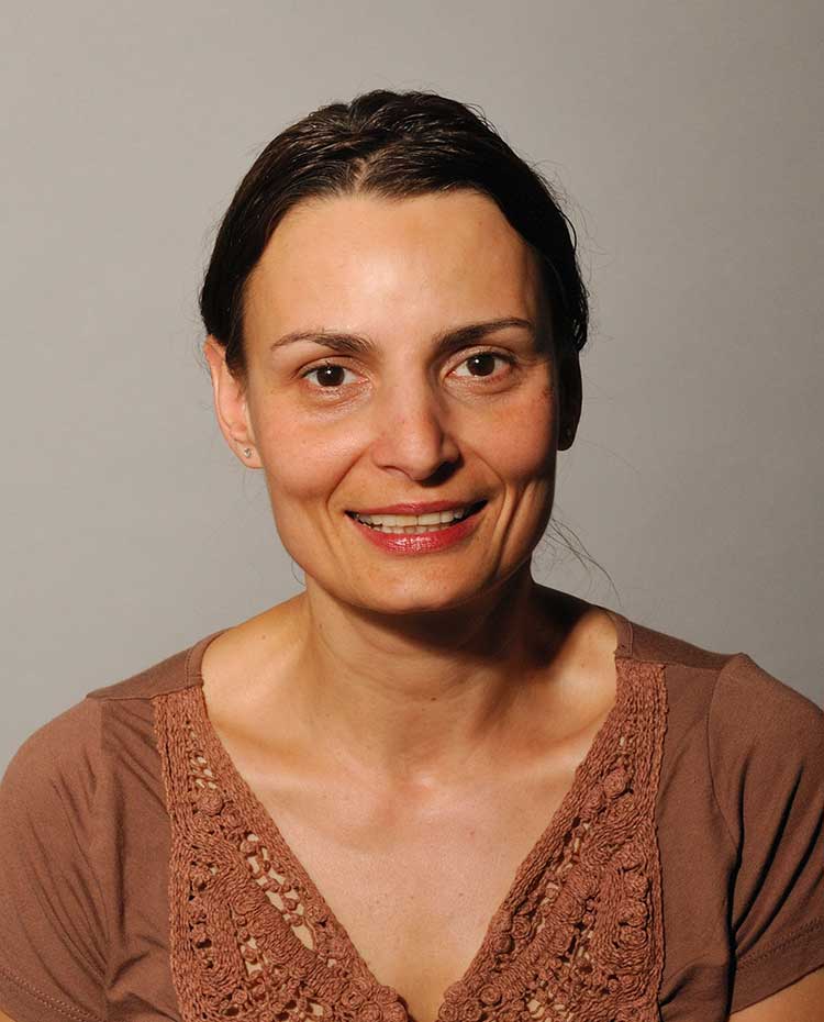 Portrait: Simona Gröbe - Therapeutin